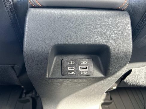 Used 2025 Subaru Crosstrek 2.5i Limited AWD/4WD image 14