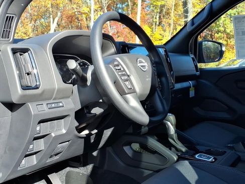 New 2026 Nissan Frontier SV w/ Tow Package image 8