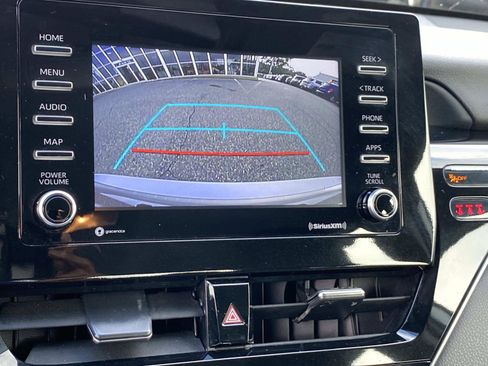 Used 2023 Toyota Camry SE image 12