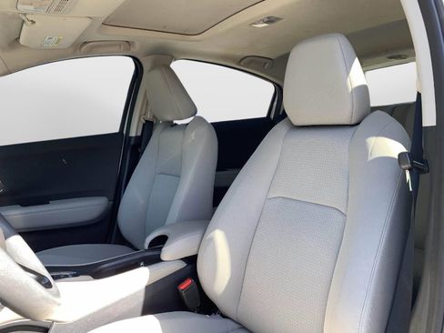 Used 2022 Honda HR-V EX image 33