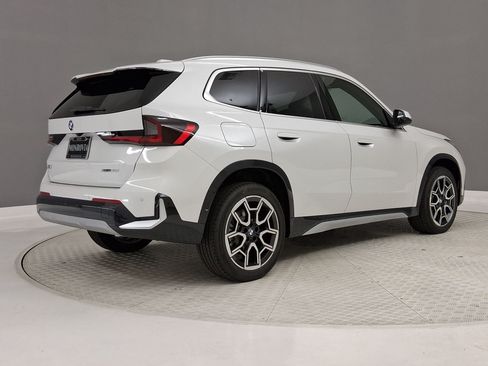 New 2026 BMW X1 xDrive28i w/ Technology Package AWD/4WD image 7