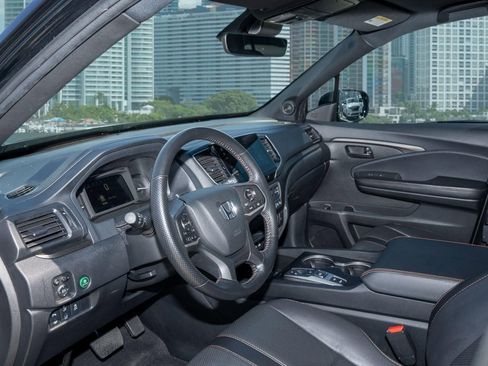 Certified 2024 Honda Passport TrailSport image 17