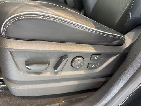 Used 2025 INFINITI QX80 Autograph AWD/4WD image 23