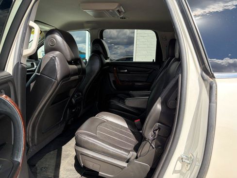 Used 2014 Chevrolet Traverse LTZ AWD/4WD image 21
