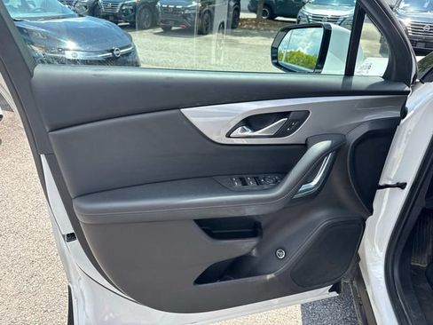 Used 2021 Chevrolet Blazer LT FWD image 25