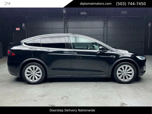 Used 2017 Tesla Model X 100D image 7
