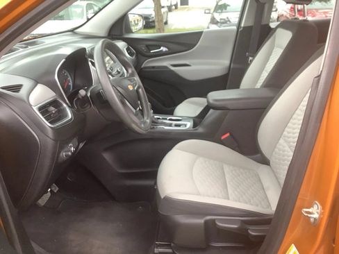 Used 2019 Chevrolet Equinox LS FWD image 17