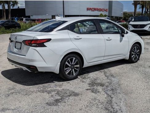 New 2025 Nissan Versa SR w/ Trunk Package FWD image 5