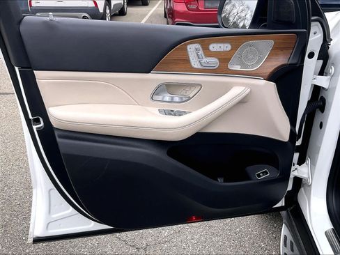 Used 2022 Mercedes-Benz GLE 350 4MATIC image 9