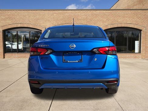 Used 2024 Nissan Versa S w/ Trunk Package image 4