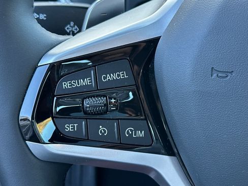 Used 2025 BMW 330i Sedan image 26