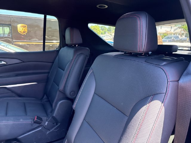 Used 2024 Chevrolet Traverse Z71 w/ LPO, Floor Liner Package AWD/4WD image 10