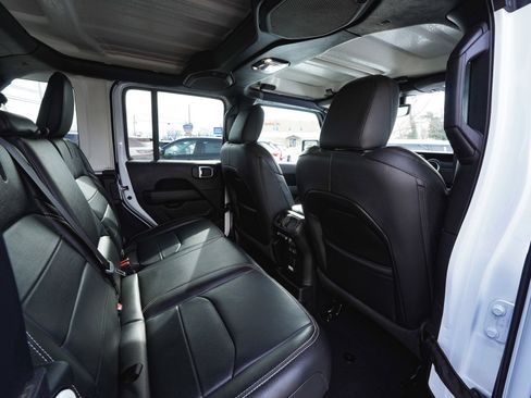 Used 2023 Jeep Wrangler Unlimited Sahara w/ Cold Weather Group image 38