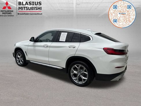Used 2025 BMW X4 xDrive30i AWD/4WD image 7