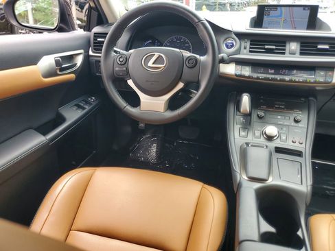 Used 2016 Lexus CT 200h w/ Navigation Package FWD image 15