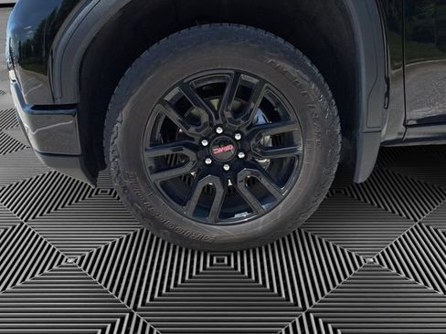 Used 2023 GMC Sierra 1500 Elevation AWD/4WD image 9