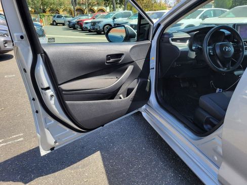 Used 2023 Toyota Corolla LE FWD image 19