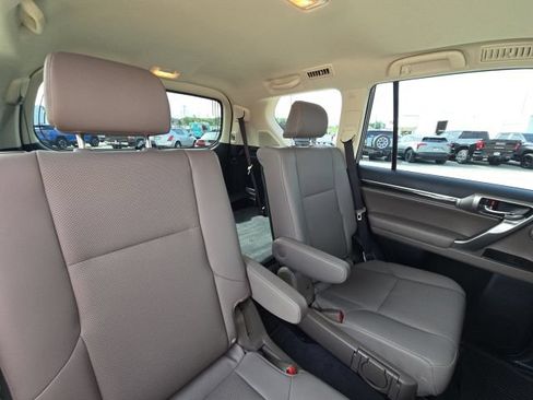 Used 2023 Lexus GX 460 Premium AWD/4WD image 14