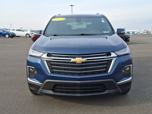 Certified 2023 Chevrolet Traverse LT image 2