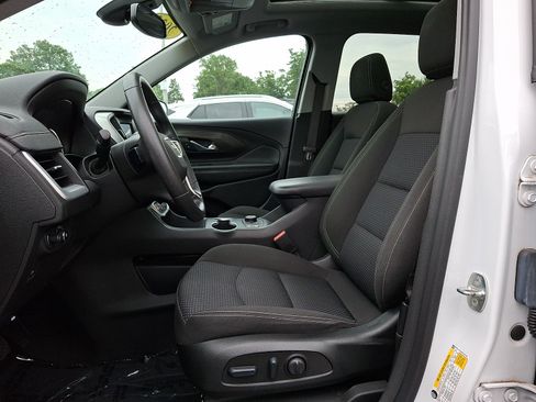 Certified 2023 GMC Terrain SLE w/ Driver Convenience Package AWD/4WD image 14