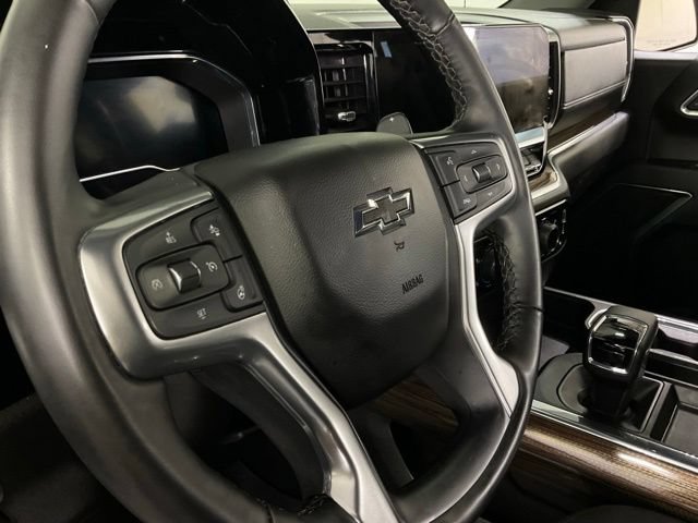 Used 2025 Chevrolet Silverado 1500 RST w/ LPO, Dark Essentials Package AWD/4WD image 21