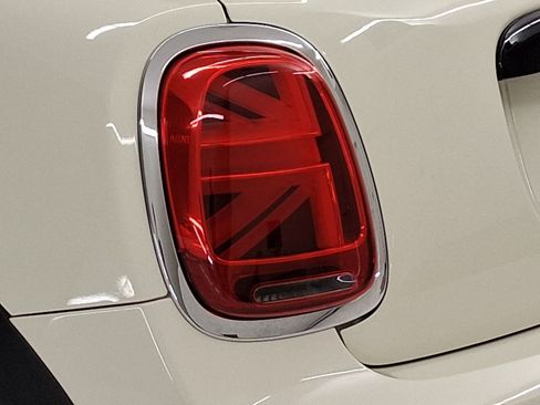 Certified 2023 MINI Cooper S FWD image 11