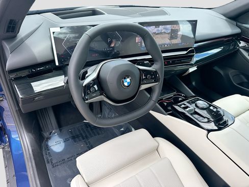 New 2026 BMW 530i w/ Premium Package image 7