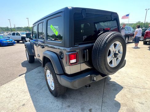 Used 2021 Jeep Wrangler Unlimited Sport image 7