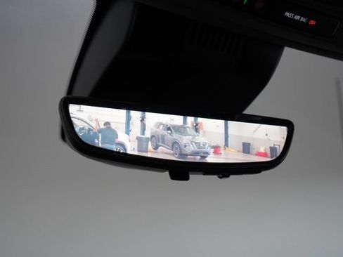 Used 2025 GMC Sierra 1500 Denali w/ Denali Reserve Package AWD/4WD image 30