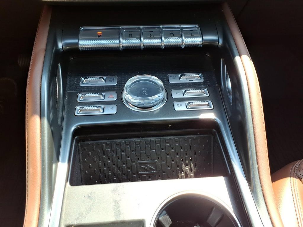 Used 2026 Lincoln Nautilus Reserve AWD/4WD image 21