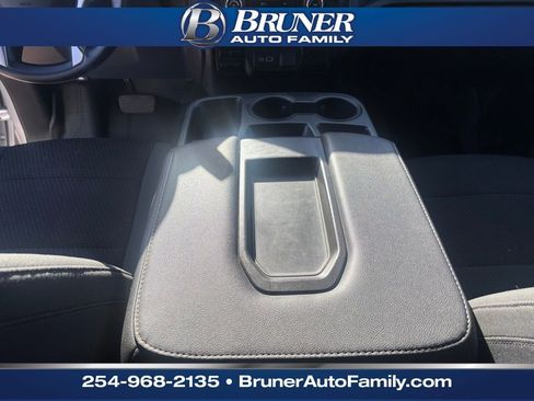 Used 2022 Chevrolet Silverado 2500 Custom w/ Custom Value Package image 23