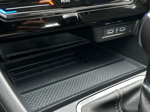 New 2026 Volkswagen Jetta SE FWD image 23