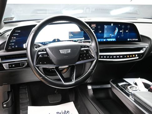 Used 2024 Cadillac Lyriq Tech RWD image 30