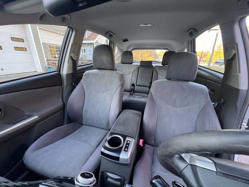 Used 2012 Toyota Prius V Three image 20