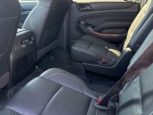 Used 2018 Chevrolet Suburban Premier image 25