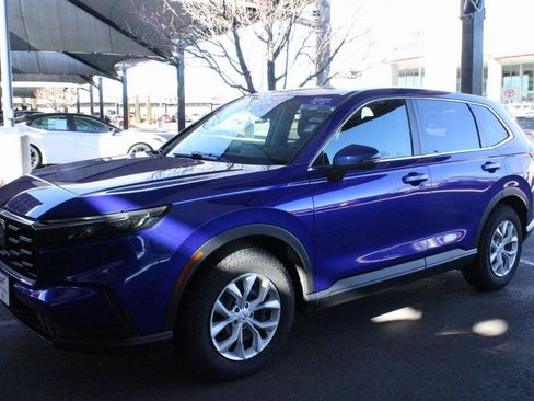 Used 2025 Honda CR-V LX image 8