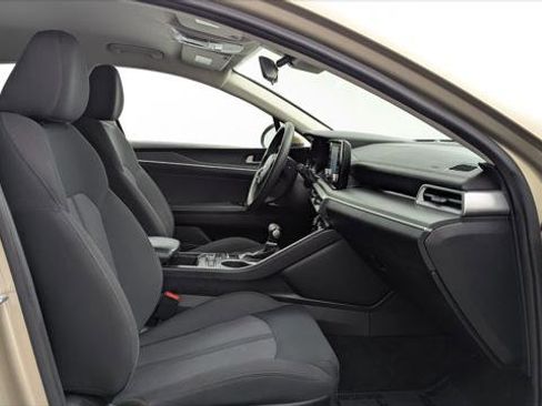 Used 2021 Kia K5 LXS image 22