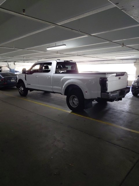 Used 2022 Ford F350 4x4 Crew Cab DRW Super Duty image 3