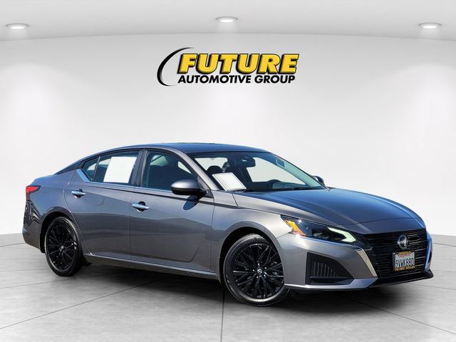 Certified 2025 Nissan Altima 2.5 SV w/ SV Special Edition Package FWD image 1