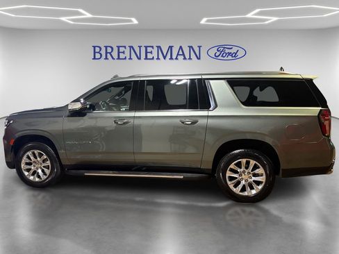 Used 2023 Chevrolet Suburban Premier image 8