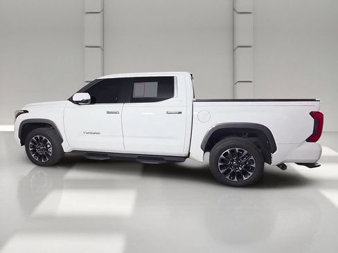 Used 2025 Toyota Tundra Limited AWD/4WD image 45