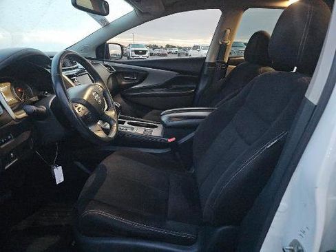 Used 2019 Nissan Murano SV w/ Premium Package FWD image 4