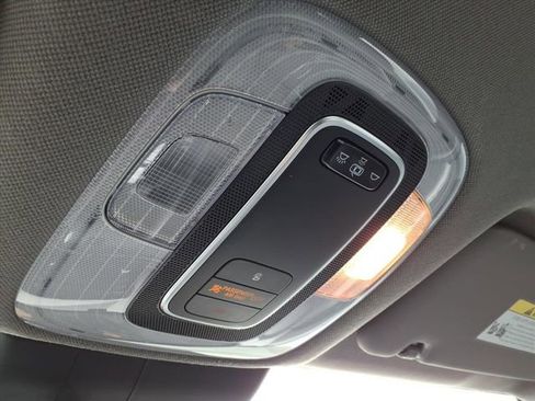 Used 2022 Hyundai Elantra SEL w/ Convenience Package image 78