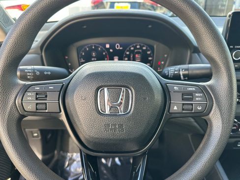 Used 2025 Honda Accord SE image 25