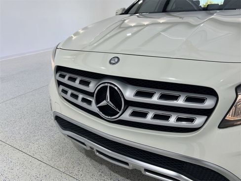 Used 2018 Mercedes-Benz GLA 250 image 29