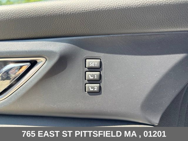 Used 2023 Subaru Ascent Limited w/ Technology Package AWD/4WD image 16