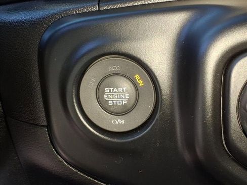 Used 2021 Jeep Gladiator Sport image 20