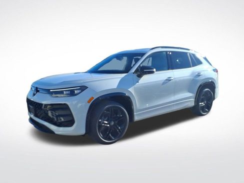 Used 2026 Volkswagen Tiguan SE R-Line AWD/4WD image 4