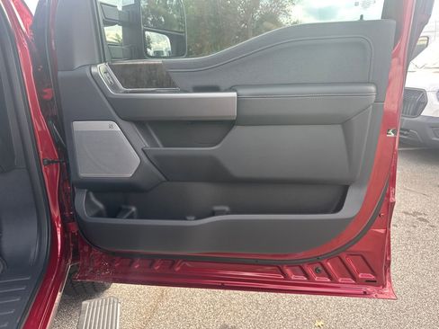 New 2025 Ford F250 Lariat w/ Lariat Ultimate Package image 36