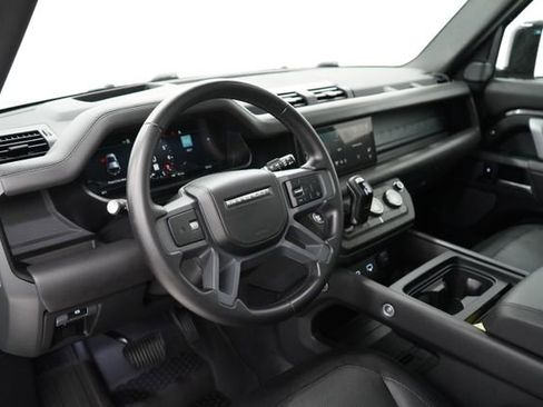 Used 2024 Land Rover Defender 110 X-Dynamic SE AWD/4WD image 14